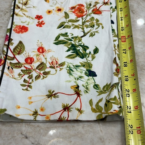 Disney | Alice Through the Looking‎ Glass Cropped Jeans | Size 8 - Picture 4 of 14